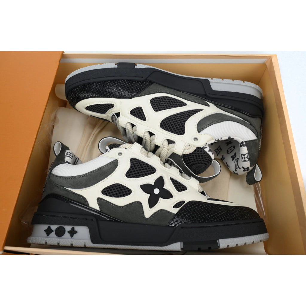 Louis Vuitton Leather lace up Fashionable Board Shoes Black Gray