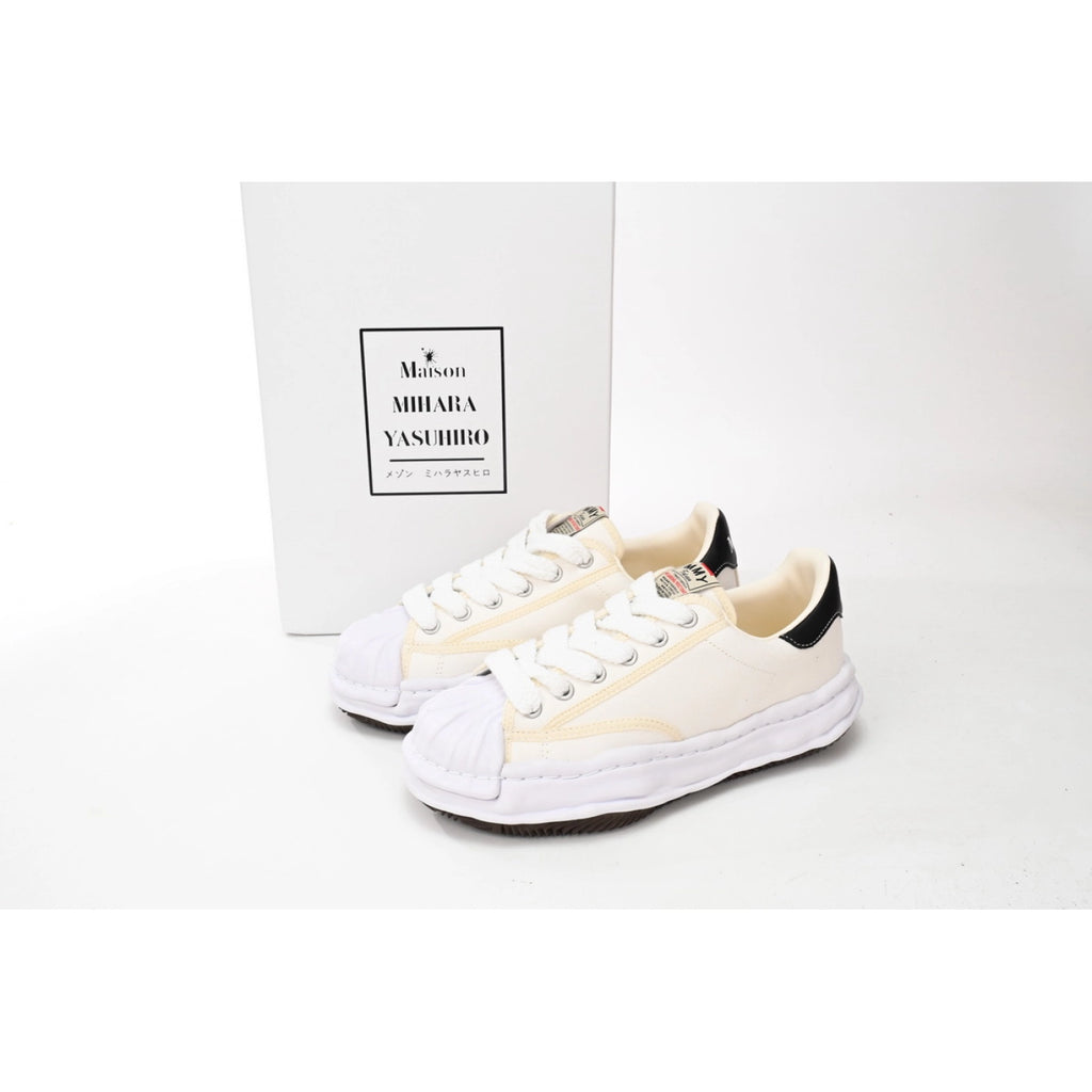 Mihara Yasuhiro White And White Yellow