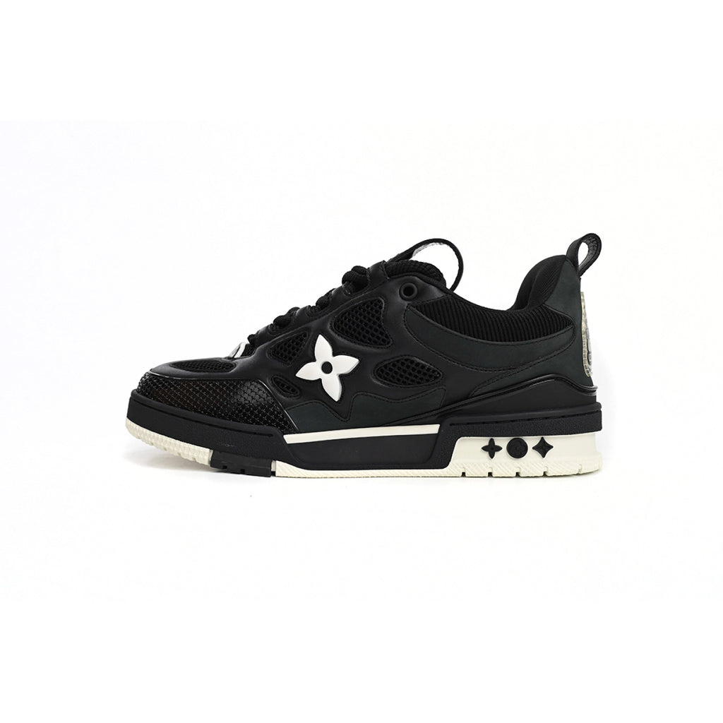Louis Vuitton Leather lace up Fashionable Board Shoes Black