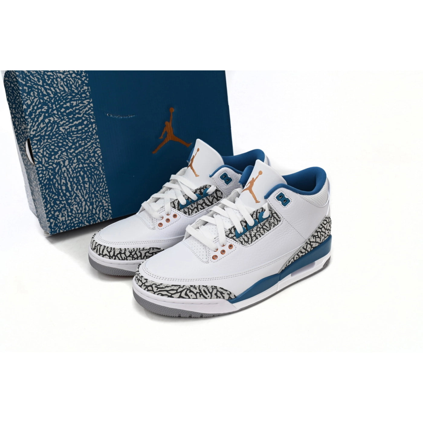 Air Jordan 3 Retro “wizards