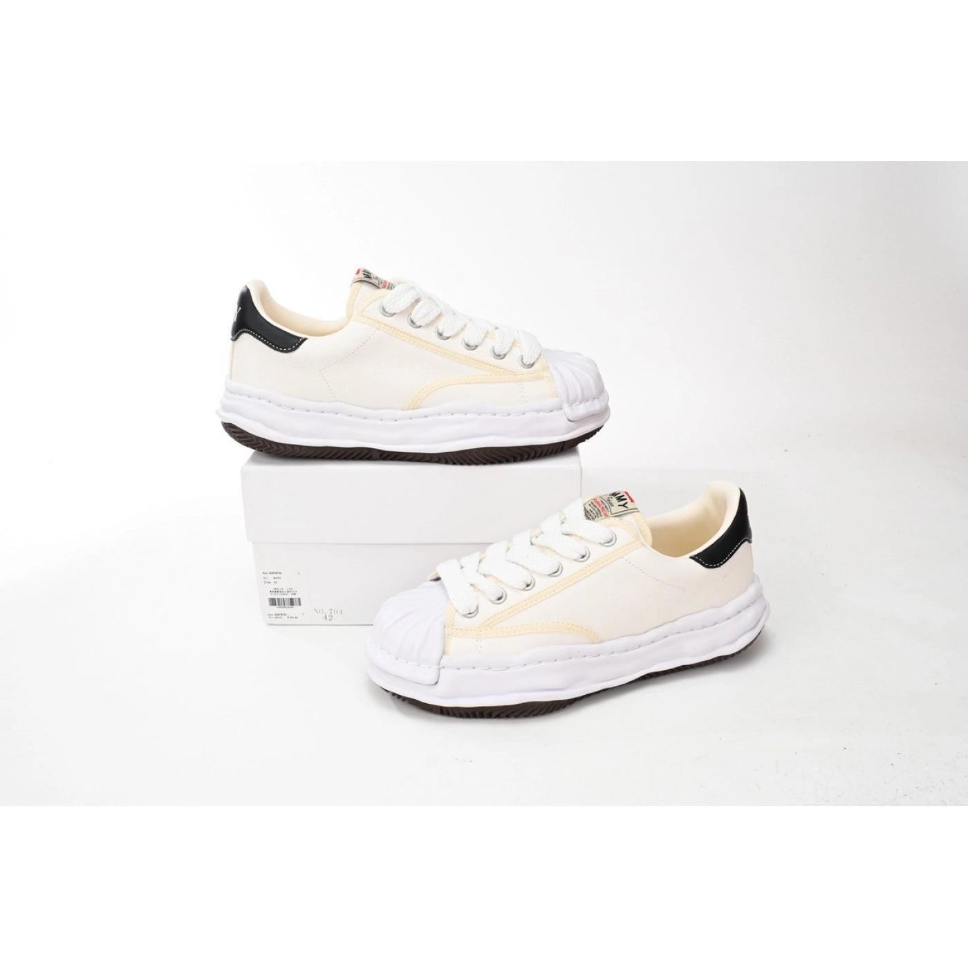 Mihara Yasuhiro White And White Yellow