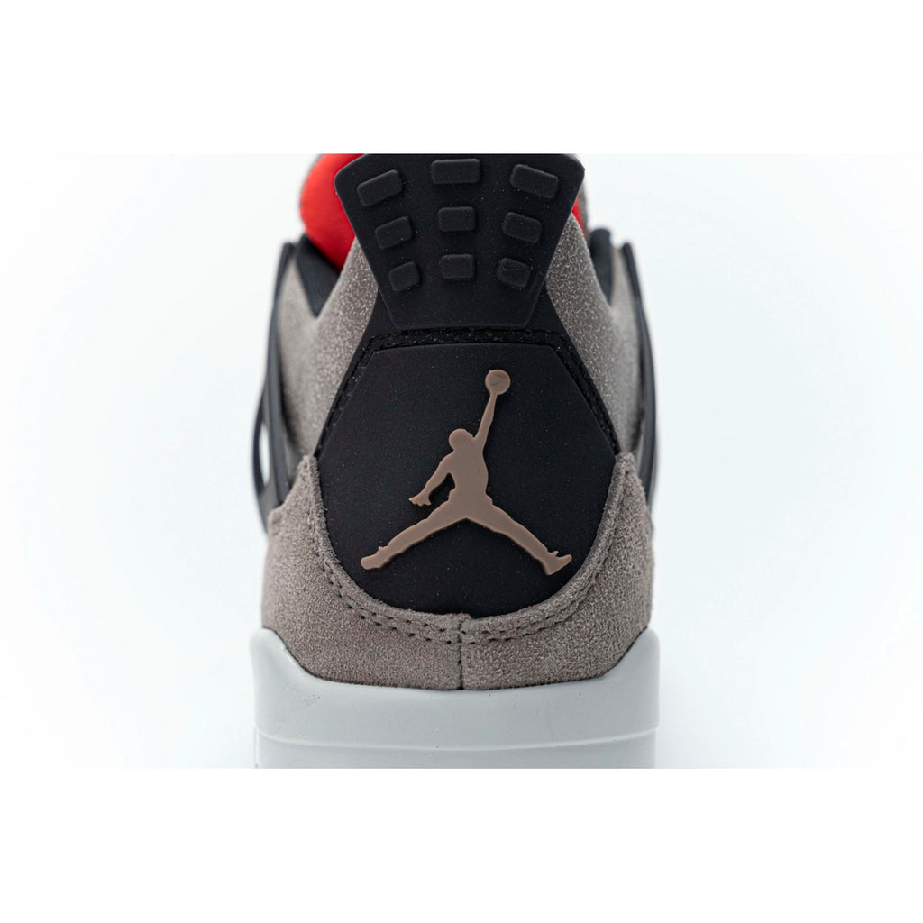 Air Jordan 4 Retro "Taupe Haze"