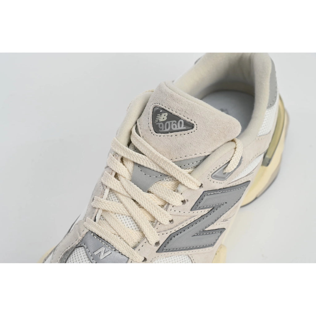 New Balance 9060 Pale