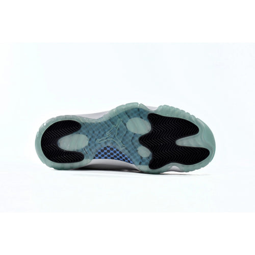Air Jordan 11 Retro Legend Blue