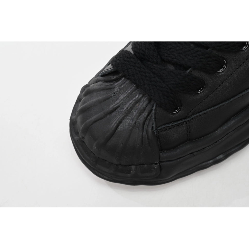 Mihara Yasuhiro All Black Gold sneakers