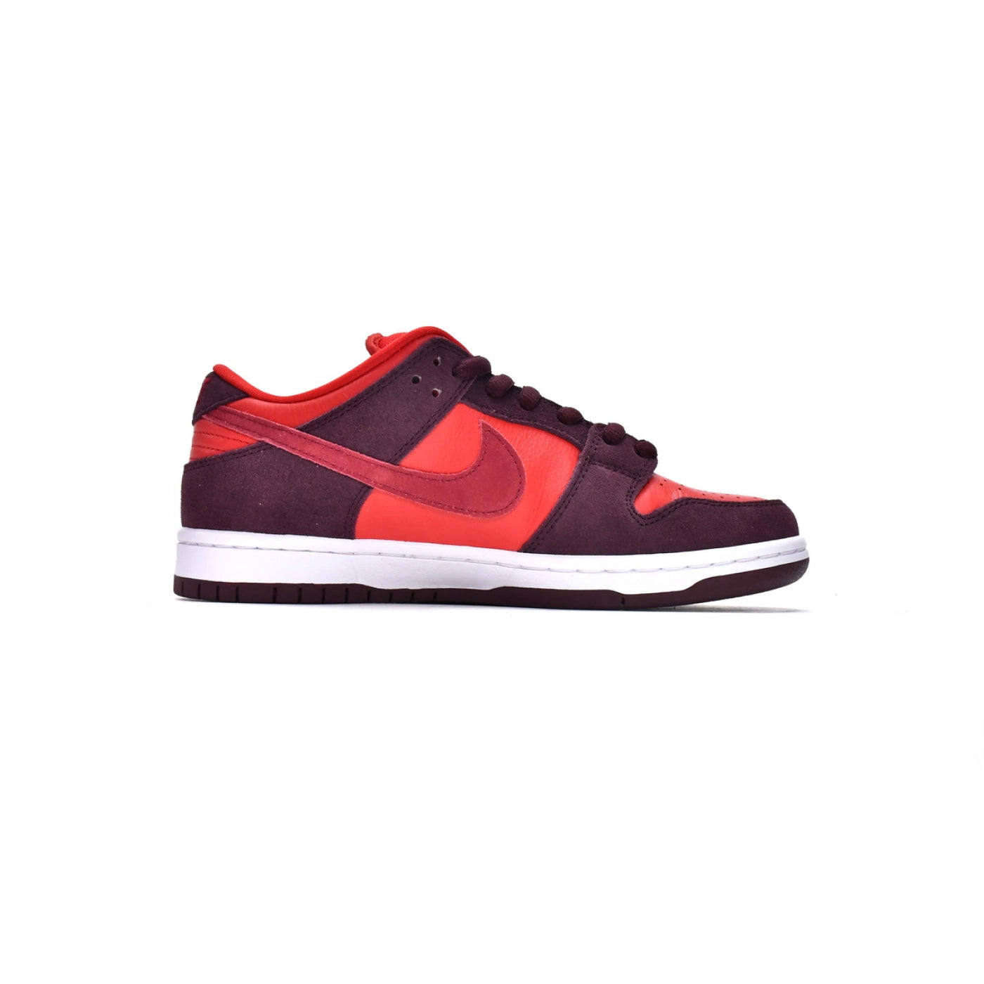 Nike SB Dunk Low Cherry