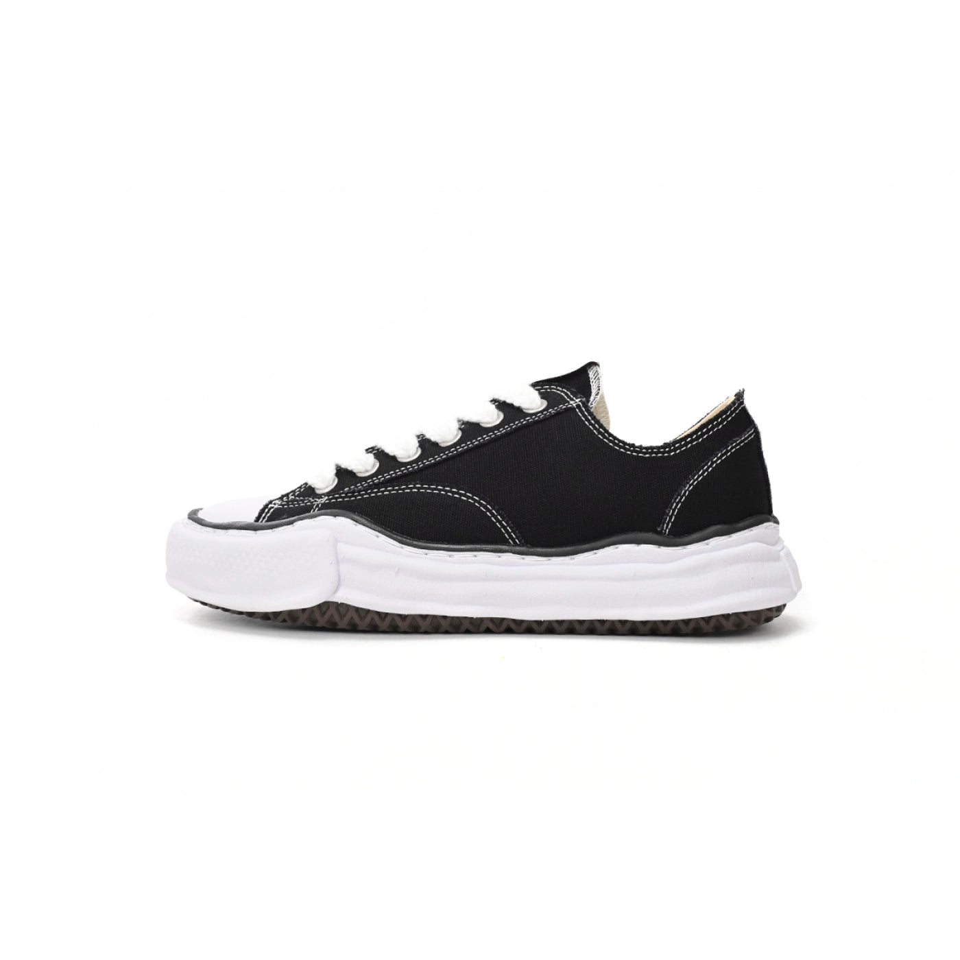 MIHARA YASUHIRO White Black sneakers